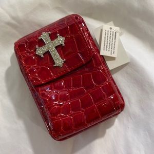 Woman’s mini wallet size 4x5.  NWT